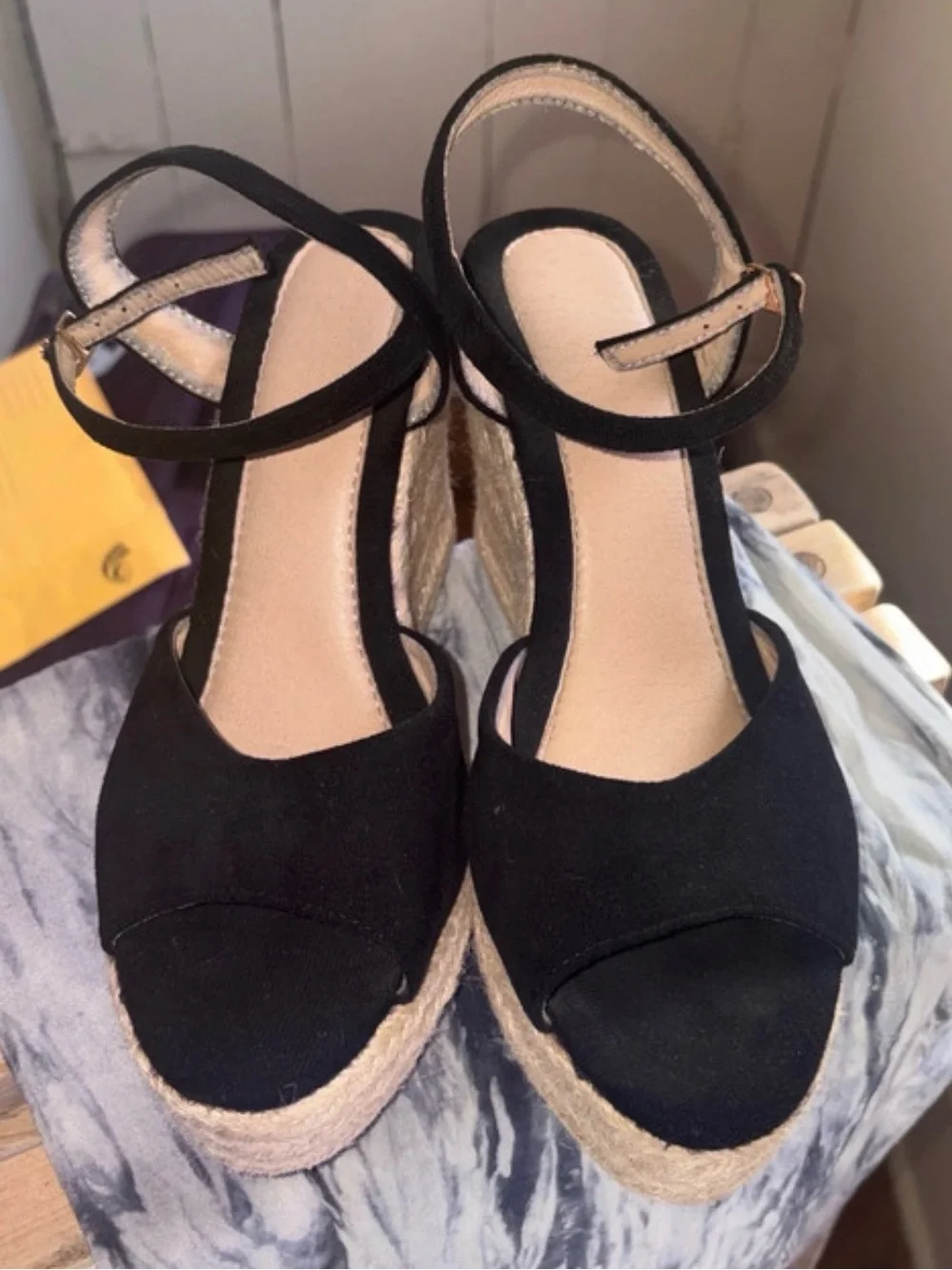 unknown classic black